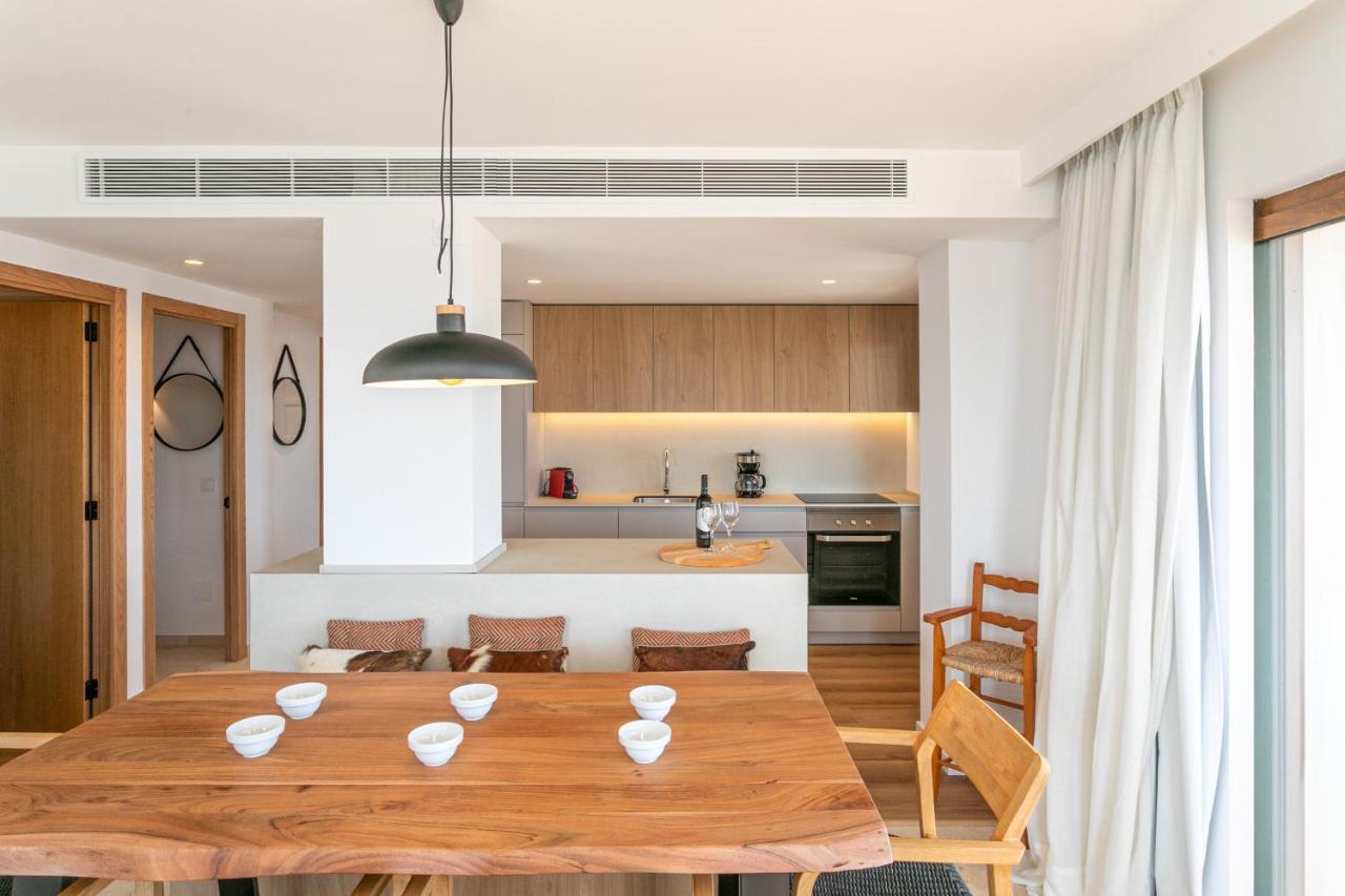 קולוניה סנט ג'ורדי Beachfront Holiday Apartment Lotja 7 - Grupo Berna מראה חיצוני תמונה