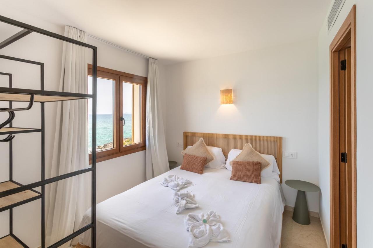 קולוניה סנט ג'ורדי Beachfront Holiday Apartment Lotja 7 - Grupo Berna מראה חיצוני תמונה