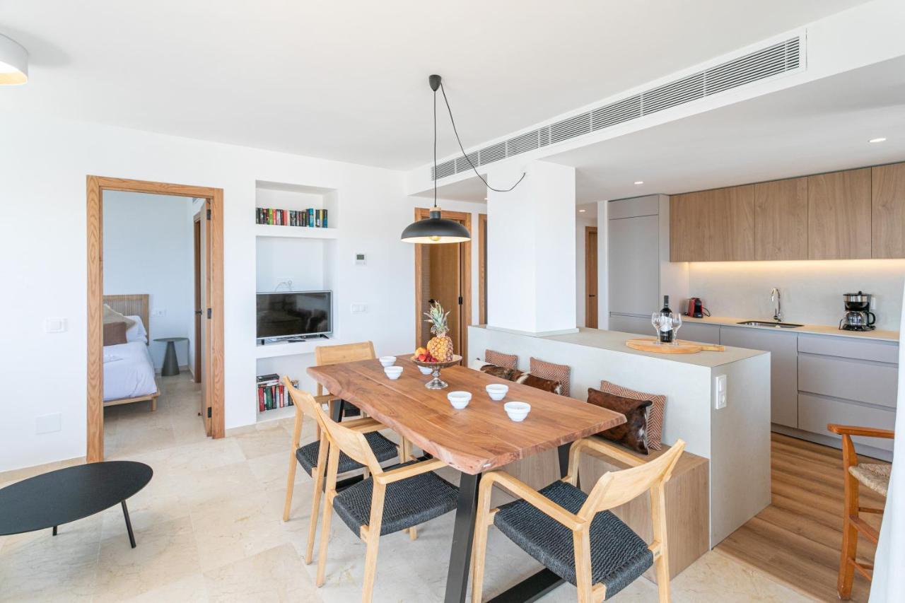 קולוניה סנט ג'ורדי Beachfront Holiday Apartment Lotja 7 - Grupo Berna מראה חיצוני תמונה